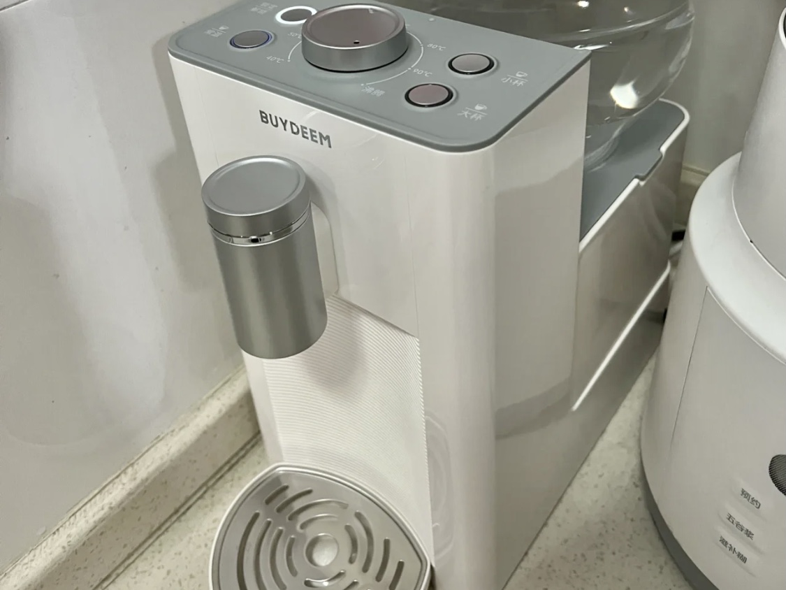 飲水機(jī)